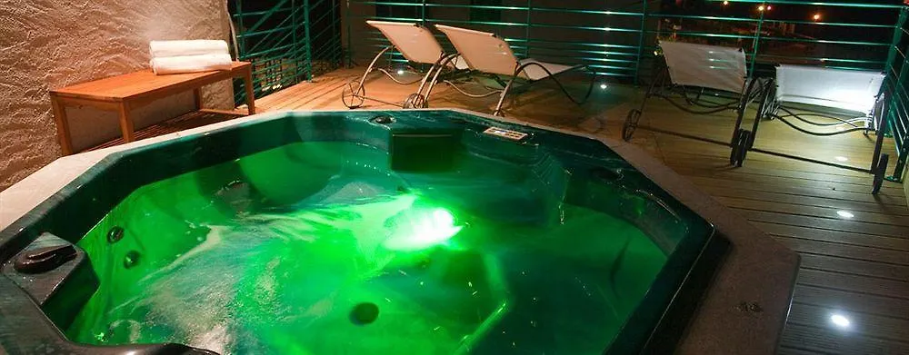 איבואר Hotel La Riviera Victoria